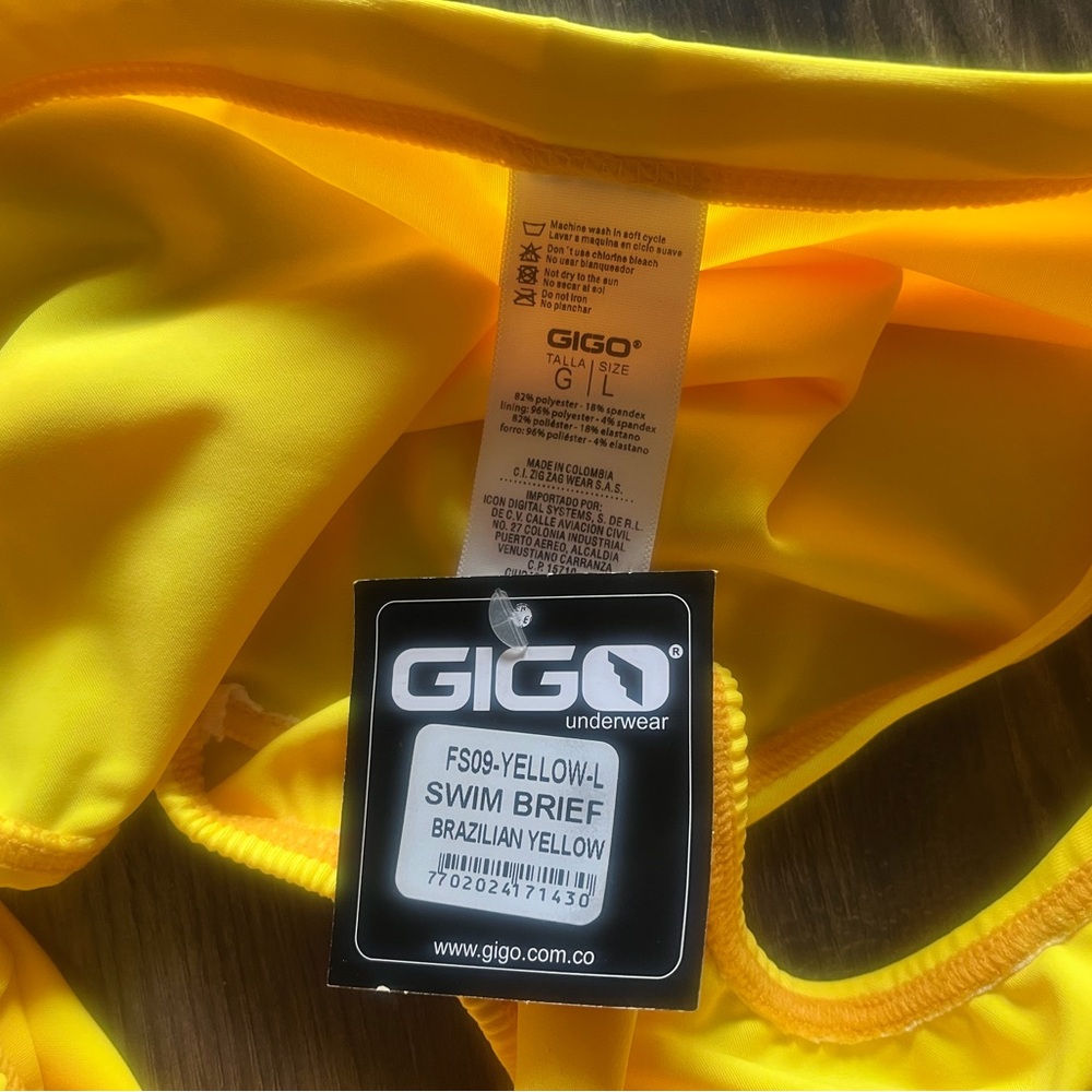 Gigo size L Neon Yellow swim Briefs - Picture 3 of 5